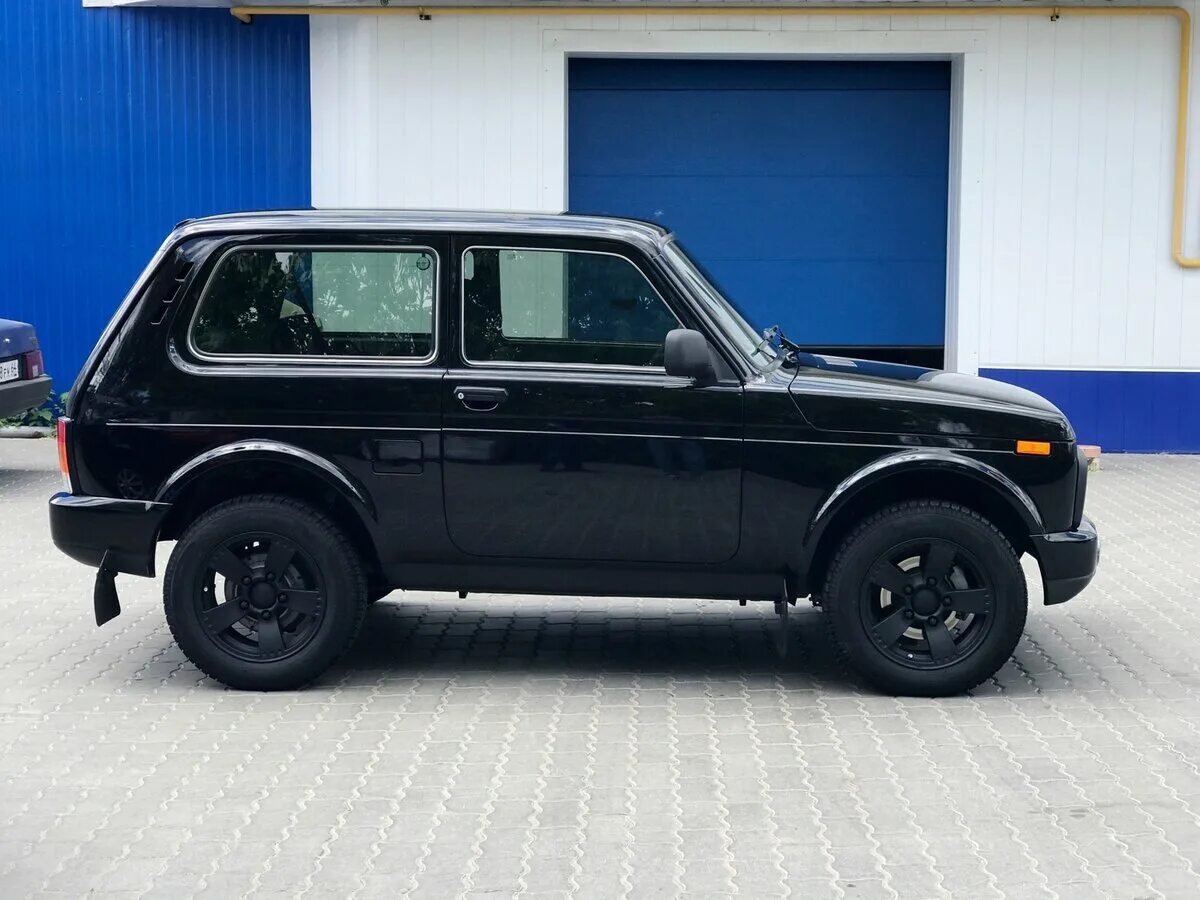 Нива цвет черный фото Купить б/у Lada (ВАЗ) 2121 (4x4) I Рестайлинг Urban 1.7 MT (83 л.с.) 4WD бензин 