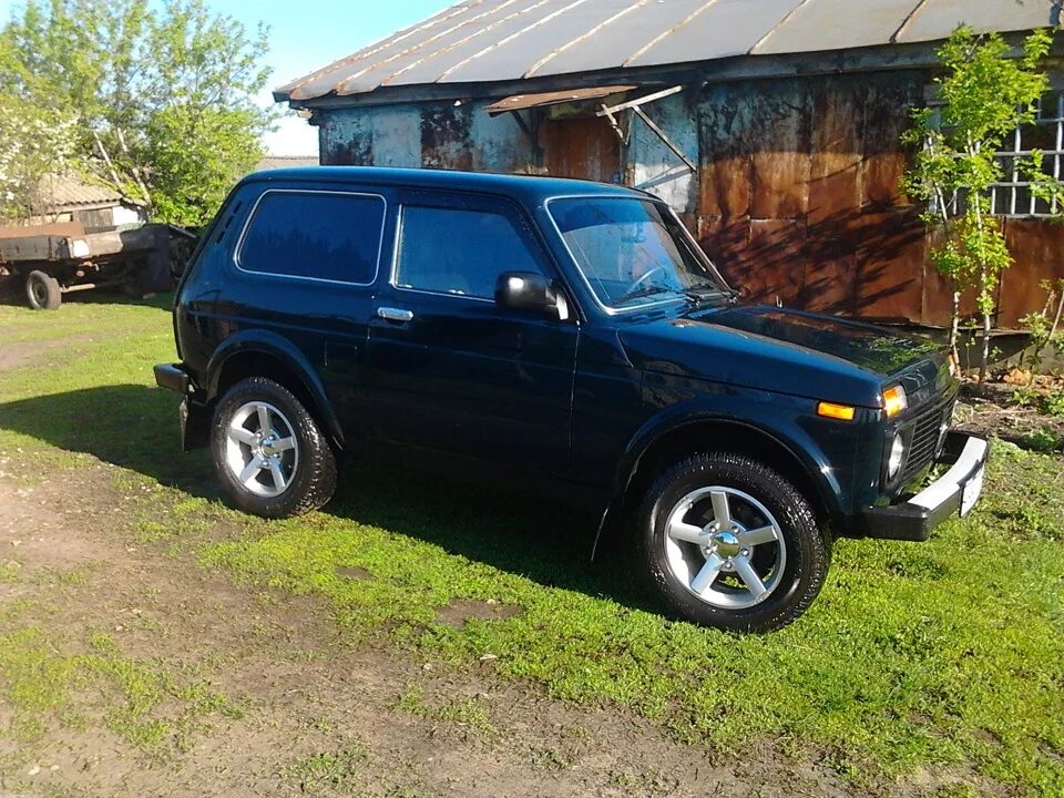 Нива цвет несси 2 фото Фотосессия - Lada 4x4 3D, 1,7 л, 2012 года фотография DRIVE2