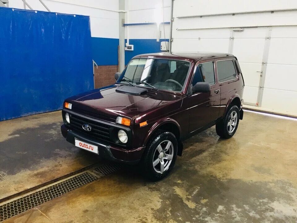 Нива цвет портвейн фото Купить б/у Lada (ВАЗ) 2121 (4x4) I Рестайлинг Urban 1.7 MT (83 л.с.) 4WD бензин 