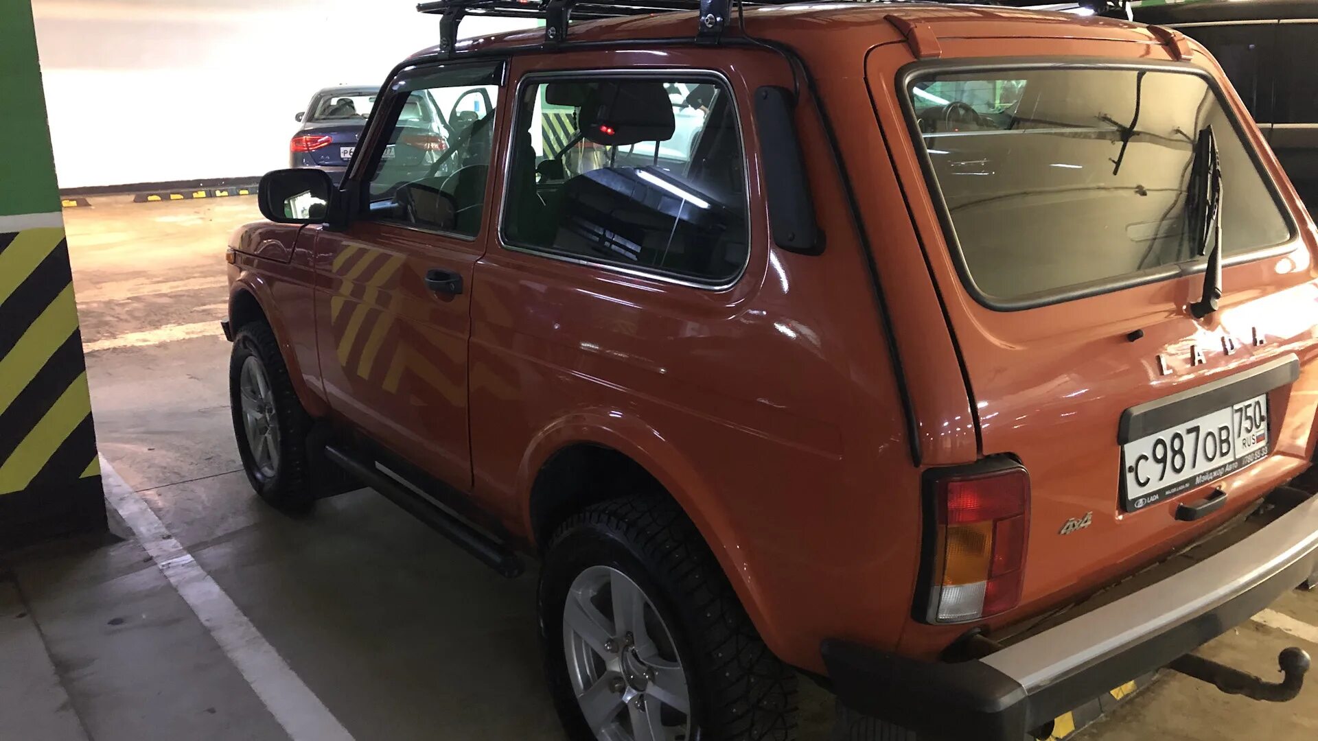 Нива цвета фото Lada 4x4 3D 1.7 бензиновый 2016 Нива цвета апельсин на DRIVE2