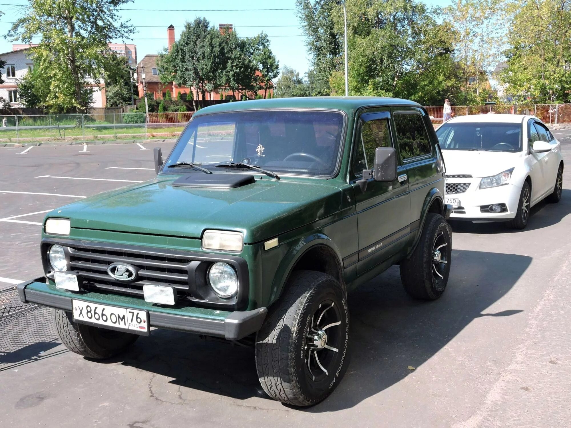 Нива темно зеленая фото "х 866 ом 76" фото ВАЗ (Lada) 2121 Нива. Россия