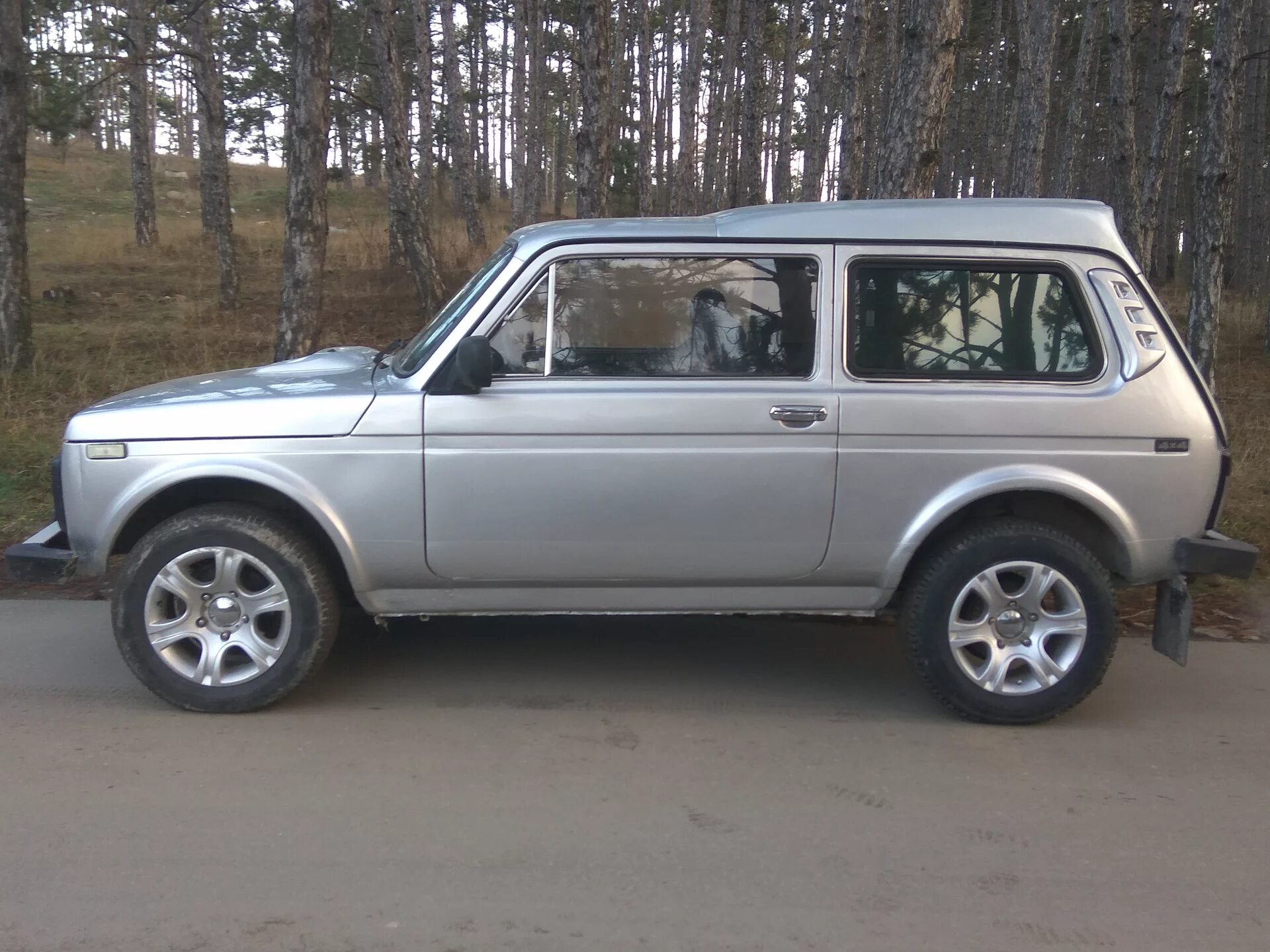 Нива трехдверка цена и фото нижегородская обл Срочно! Продам! - Lada 21218 Фора, 1,7 л, 1999 года продажа машины DRIVE2