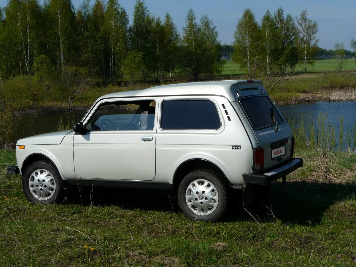 Нива трехдверка цена и фото нижегородская обл Купить б/у Lada (ВАЗ) 2121 (4x4) I Рестайлинг Фора 1.7 MT (80 л.с.) 4WD бензин м