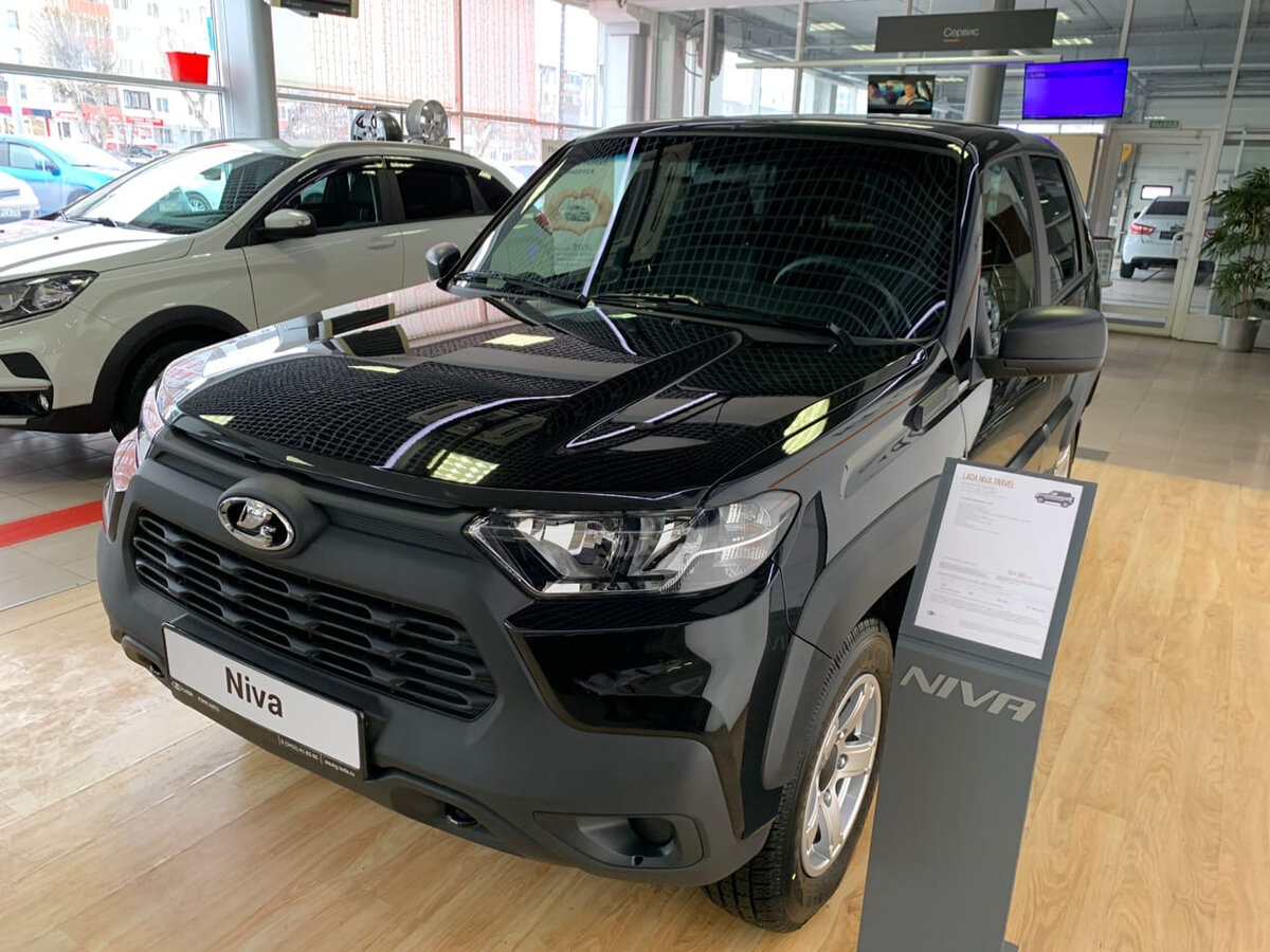 Нива тревал блэк фото Купить новый Lada (ВАЗ) Niva I Рестайлинг (Travel) 1.7 MT (80 л.с.) 4WD бензин м