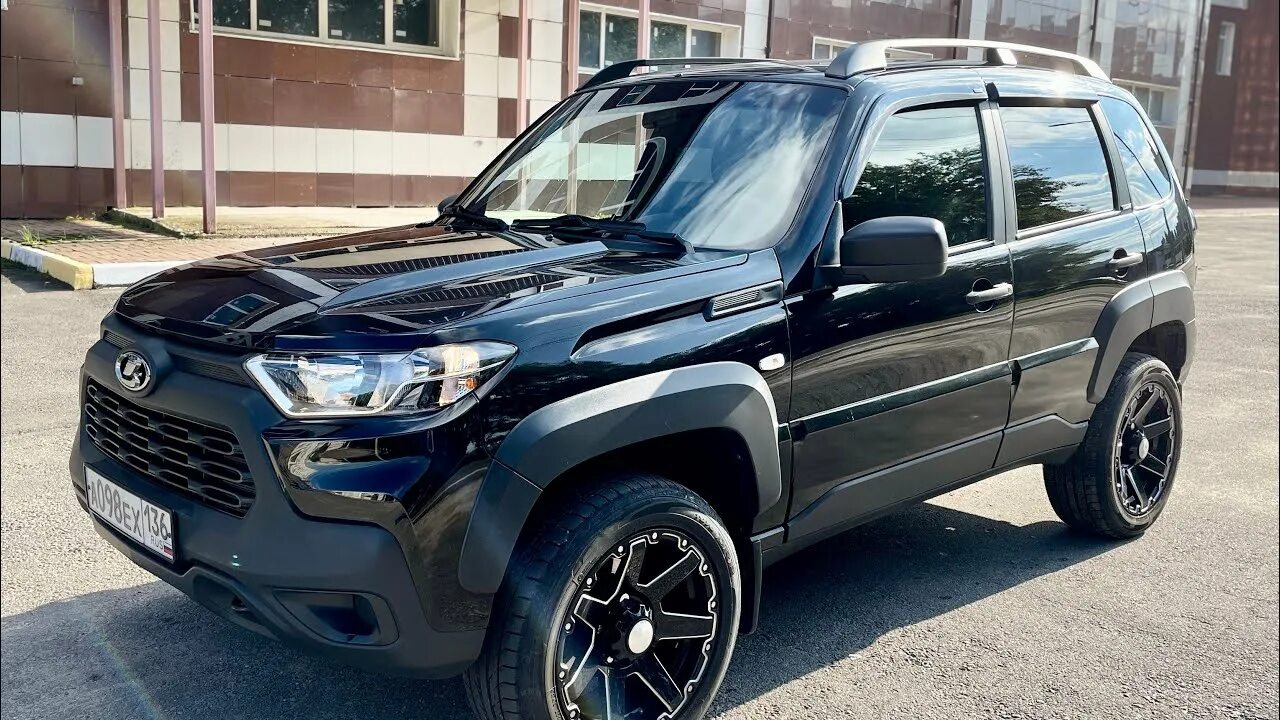 Нива тревал блэк фото Lada Niva Travel Black Edition - YouTube