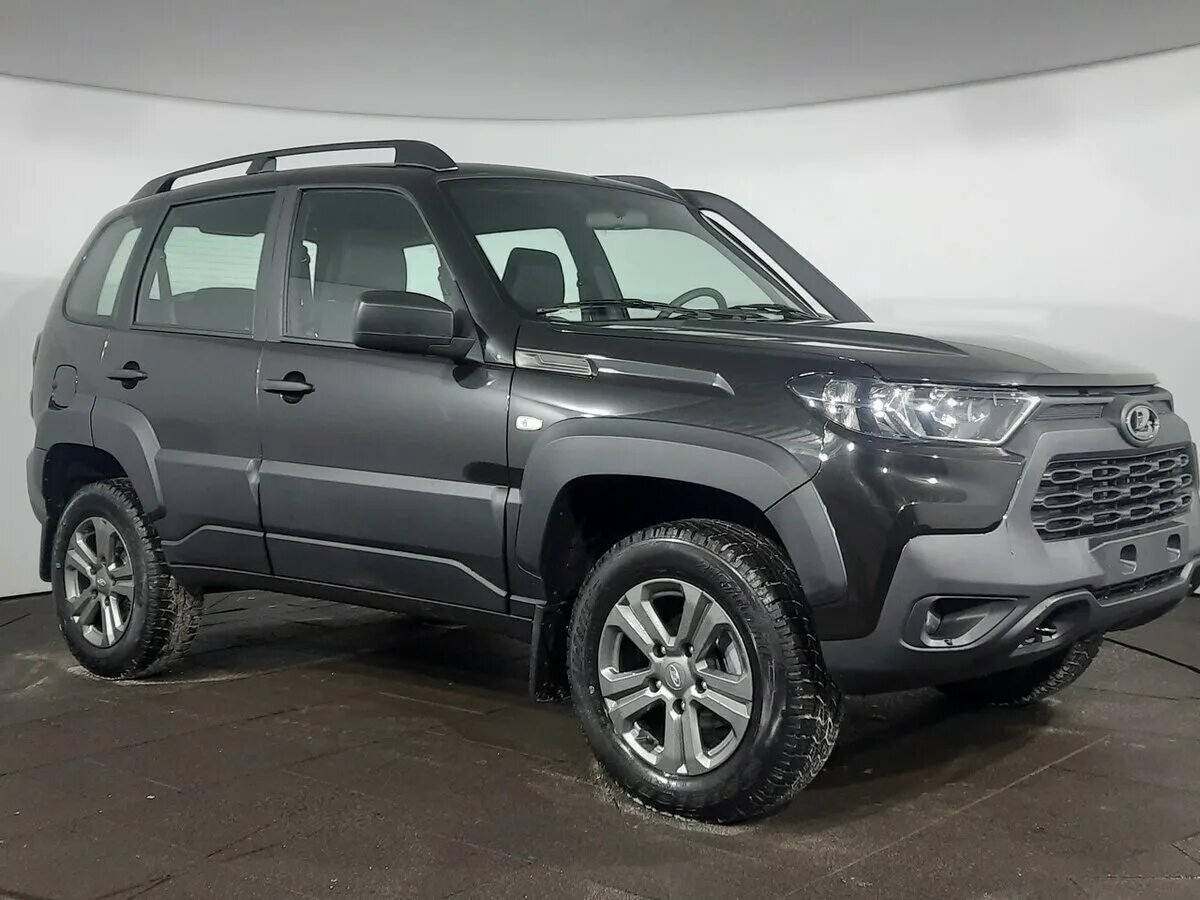 Нива тревел 2023 фото Купить новый Lada (ВАЗ) Niva I Рестайлинг (Travel) 1.7 MT (80 л.с.) 4WD бензин м