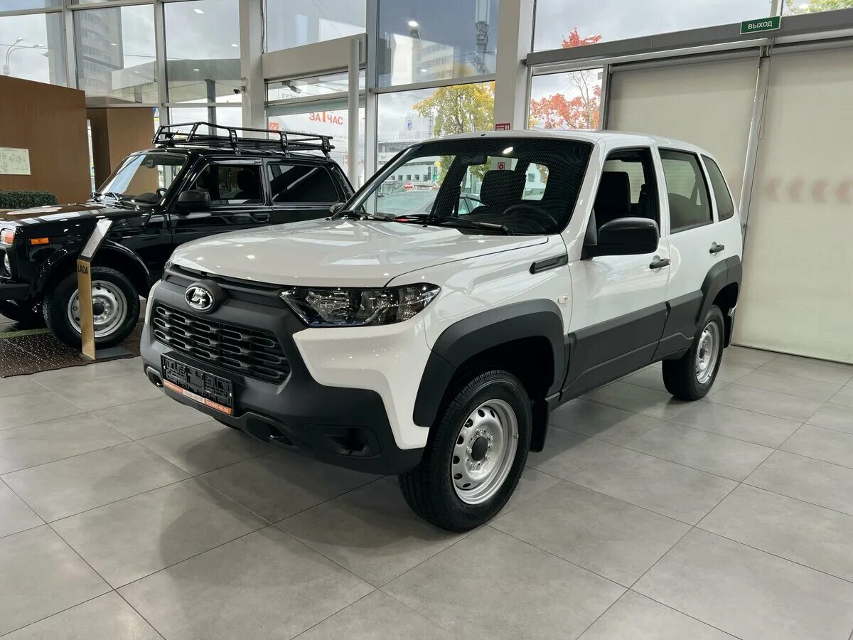 Нива тревел 2023 фото Купить новый Lada (ВАЗ) Niva I Рестайлинг (Travel) 1.7 MT (80 л.с.) 4WD бензин м