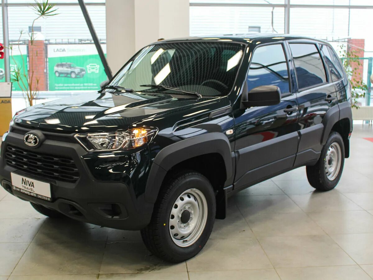 Нива тревел 2023 цена фото Купить новый Lada (ВАЗ) Niva I Рестайлинг (Travel) 1.7 MT (80 л.с.) 4WD бензин м