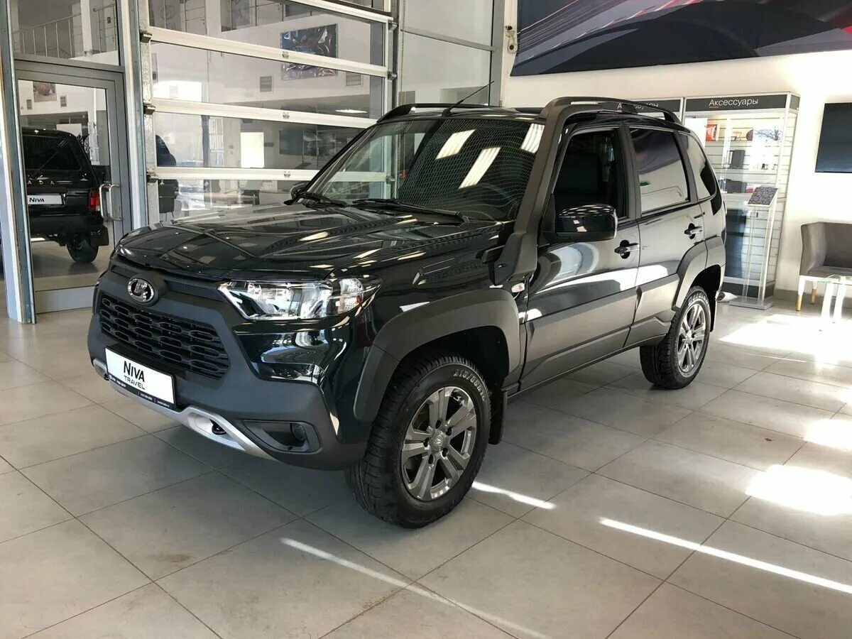Нива тревел 2023 цена фото Купить новый Lada (ВАЗ) Niva I Рестайлинг (Travel) 1.7 MT (80 л.с.) 4WD бензин м