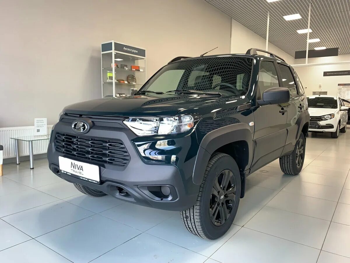 Нива тревел 2023 цена фото Купить новый Lada (ВАЗ) Niva I Рестайлинг (Travel) 1.7 MT (80 л.с.) 4WD бензин м