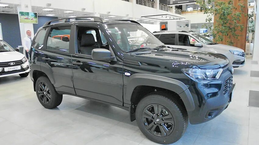 Нива тревел 2023 цена фото Лада нива тревел 2023 люкс LkbAuto.ru