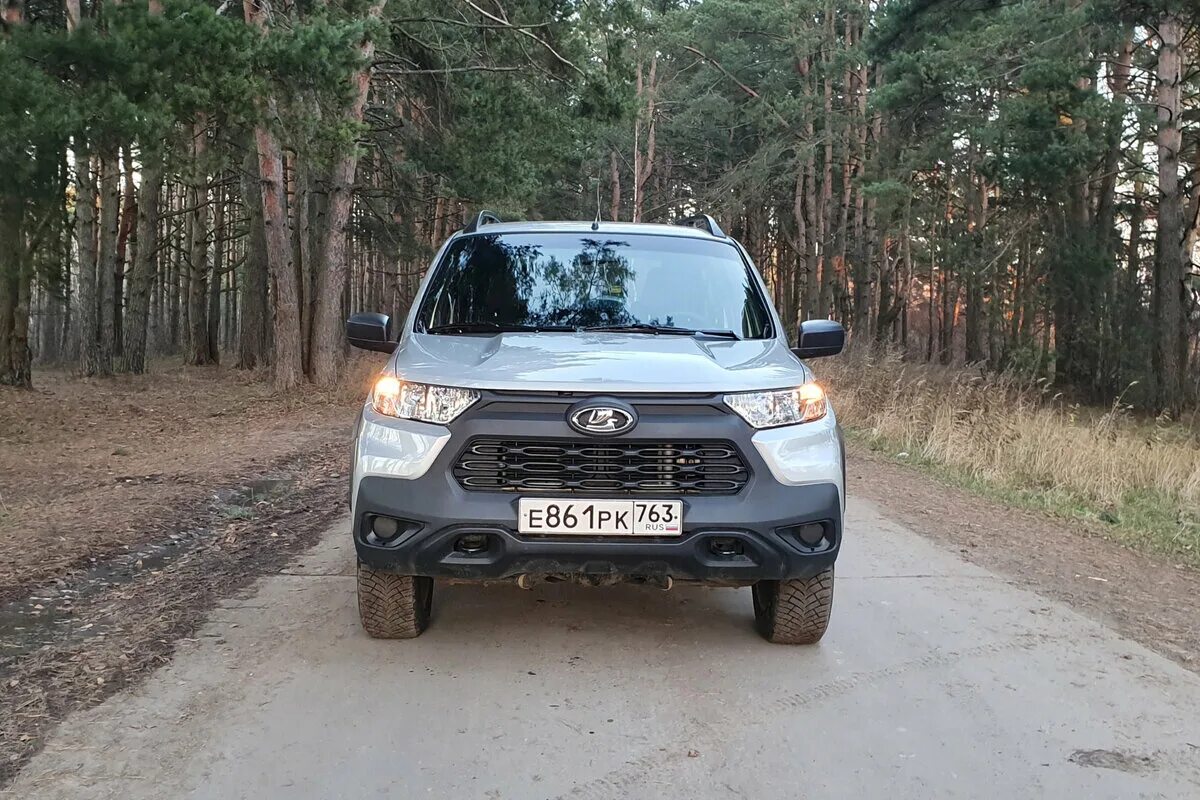 Нива тревел 2024 фото Тропою легенды. Тест-драйв Lada Niva Travel Black CarExpert.ru Дзен