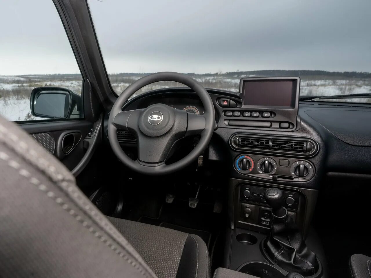 Нива тревел 2024 фото салона Lada (ВАЗ) Niva 1 поколение (Travel) рестайлинг, внедорожник 5-дверный - техниче