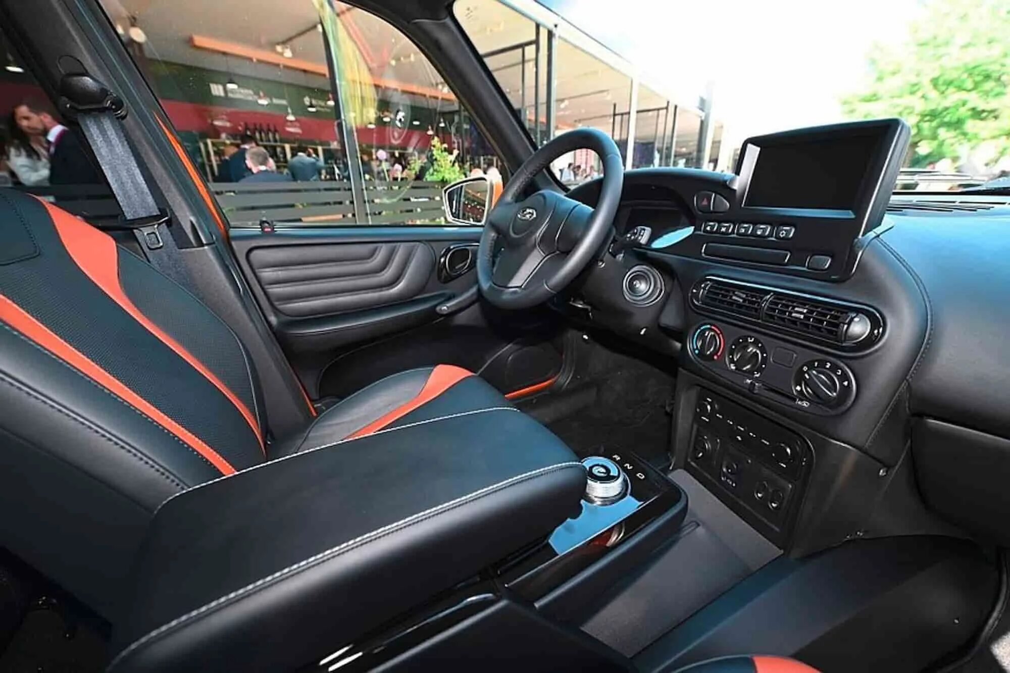Нива тревел 2024 интерьер Французы оценили электрическую Lada E-Niva Travel