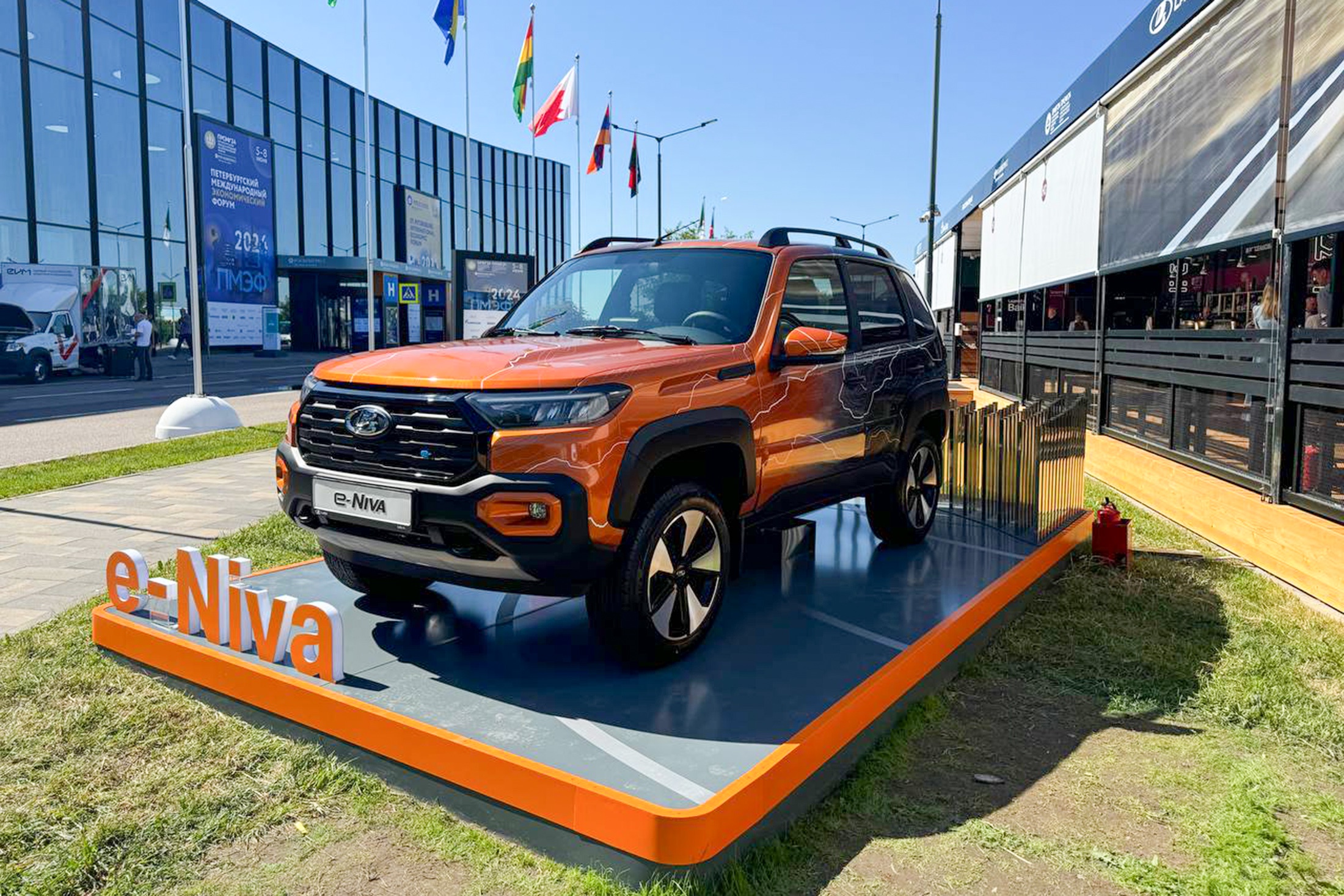Нива тревел 2025 года фото "ЗР" рассказал о новой Lada e-Niva с мотором мощностью 163 л.с. - Российская газ