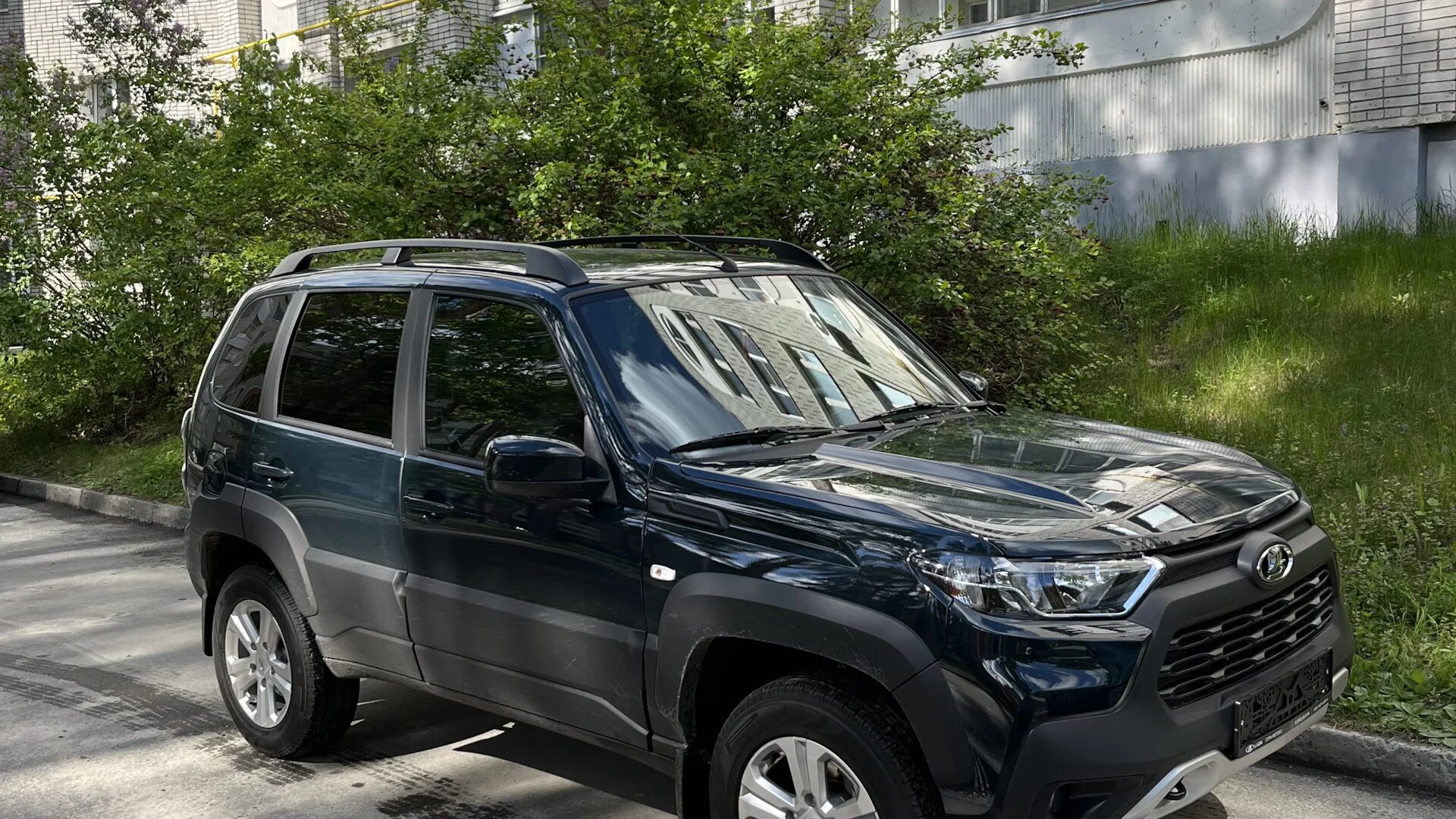 Нива тревел фото 2023 года Lada Niva Travel 1.7 бензиновый 2023 Хозяйка на DRIVE2
