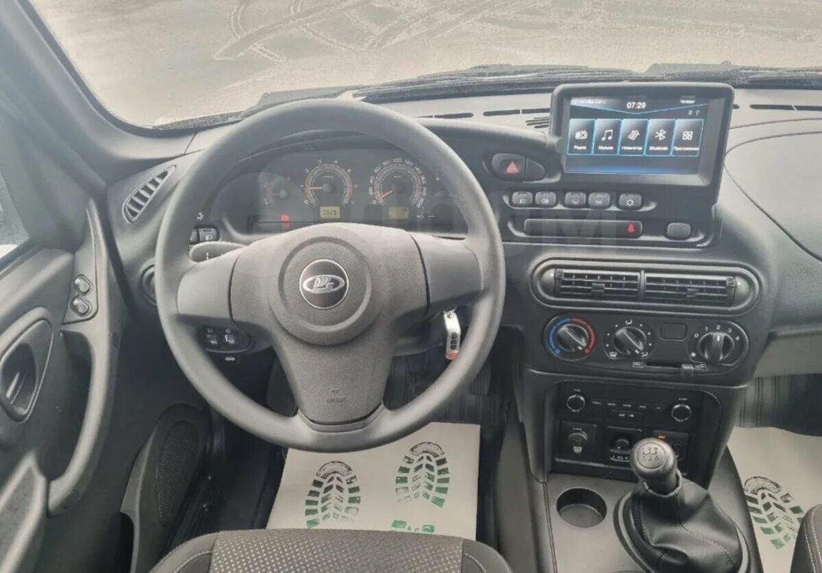 Нива тревел фото салона внутри и снаружи Новая Toyota Sienta: сдержаннее дизайн и больше места в салоне