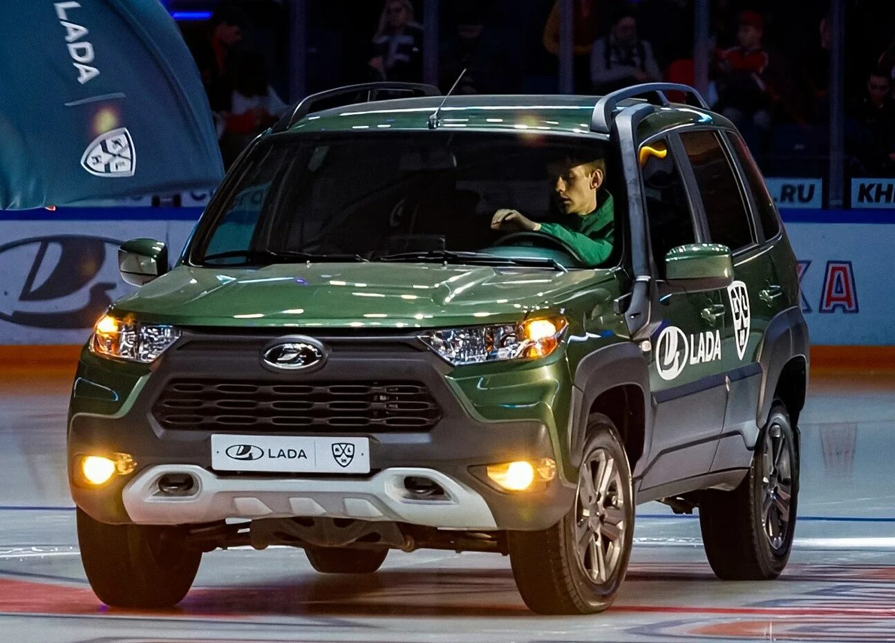 Нива тревел кхл фото Самая дорогая комплектация Lada Niva Travel подешевела на 13 000 рублей