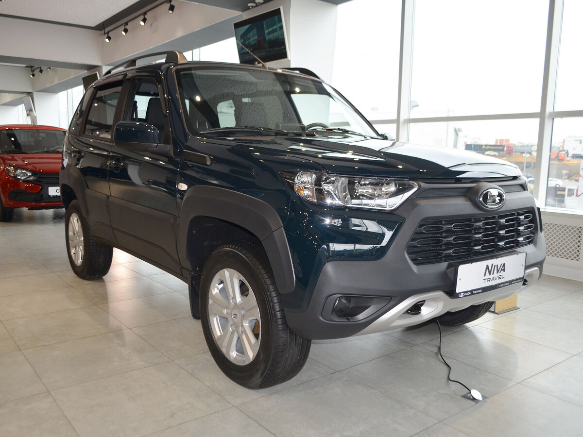 Нива тревел комфорт 2024 фото Купить новый Lada (ВАЗ) Niva I Рестайлинг (Travel) 1.7 MT (80 л.с.) 4WD бензин м