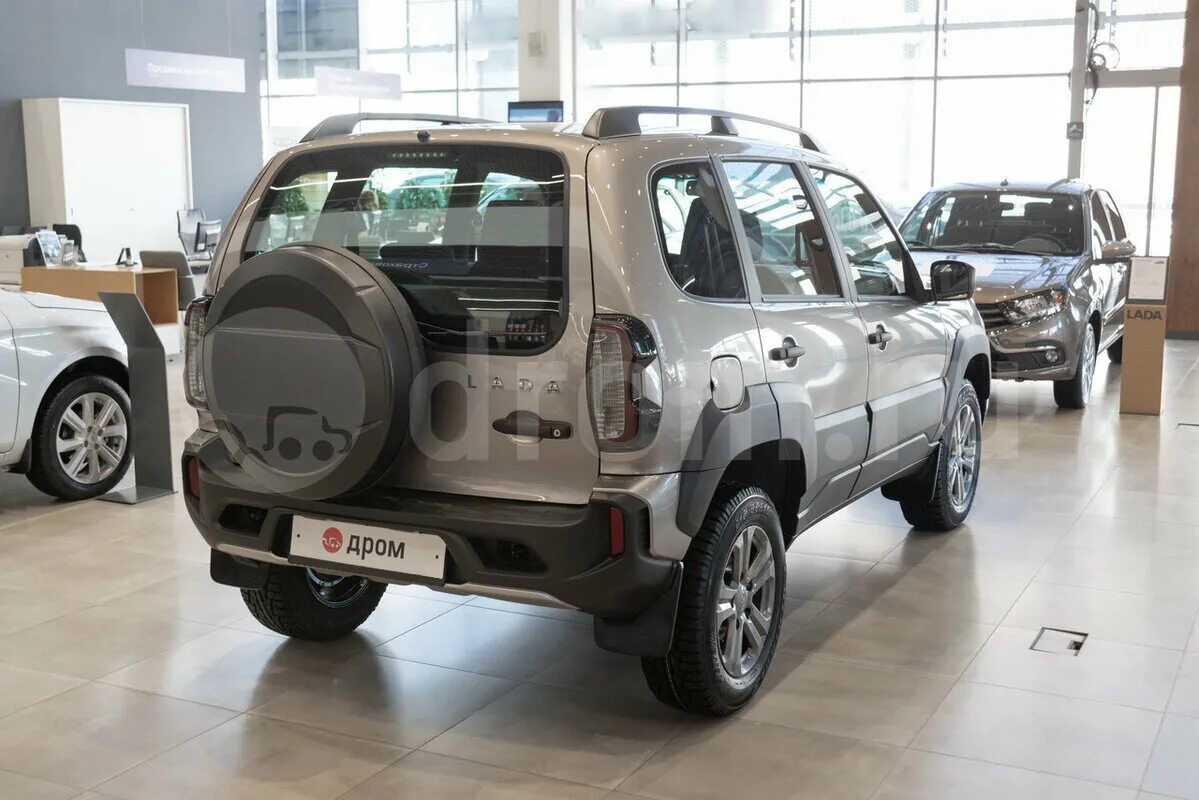 Нива тревел комфорт фото Лада Нива Тревел 1.7 MT Comfort / Off-road (01.2021 - 10.2022) - технические хар