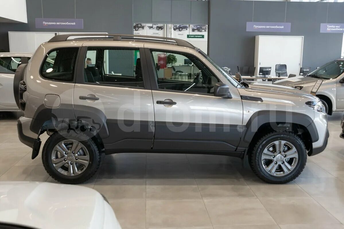 Нива тревел комфорт фото Лада Нива Тревел 1.7 MT Comfort / Off-road (01.2021 - 10.2022) - технические хар