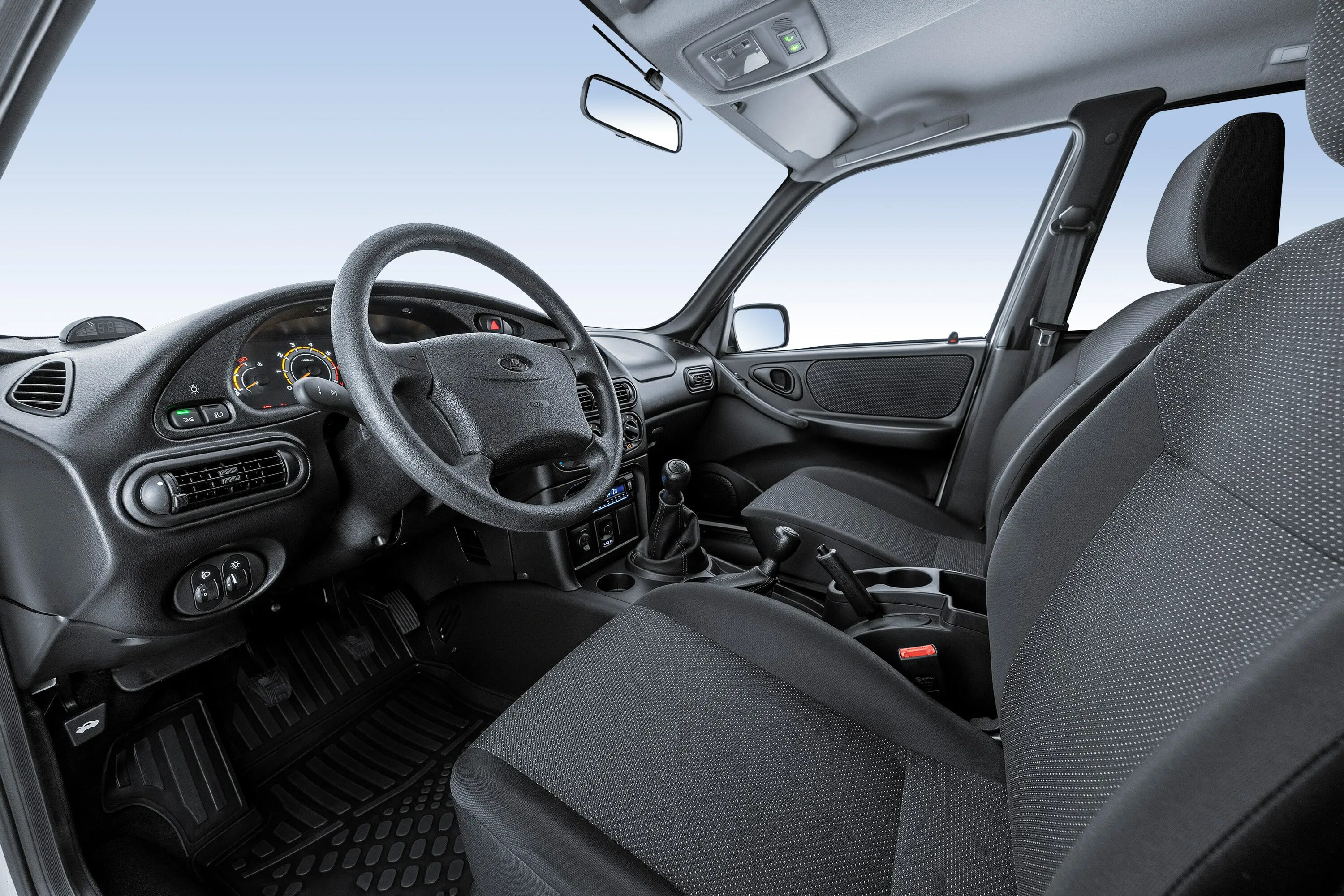 Нива тревел кожаный салон фото LADA NIVA Travel 2024 - фото в новом кузове: салон, вид снаружи, багажник