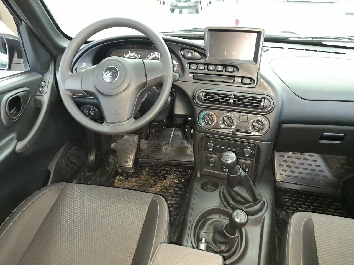 Нива тревел люкс фото салона Анкета комплектации. Lada Niva Travel. Комплектации Comfort Off-Road и Luxe Off-