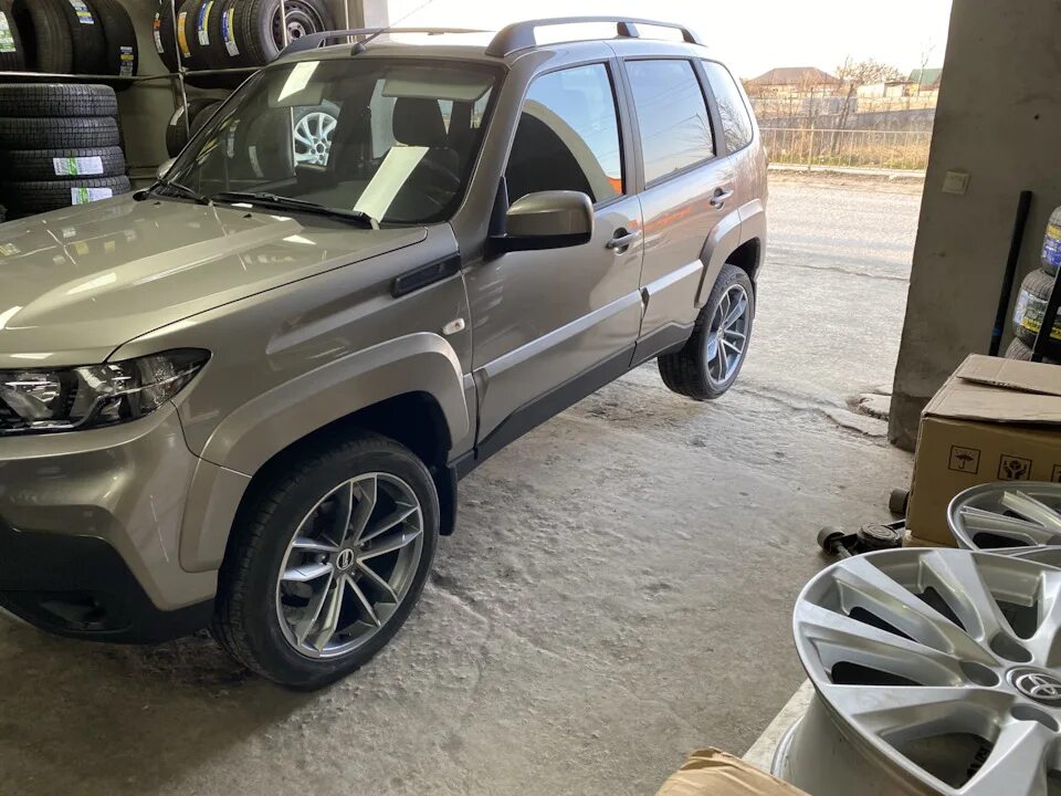 Нива тревел на 16 дисках фото Диски. - Lada Niva Travel, 1,7 л, 2021 года колёсные диски DRIVE2