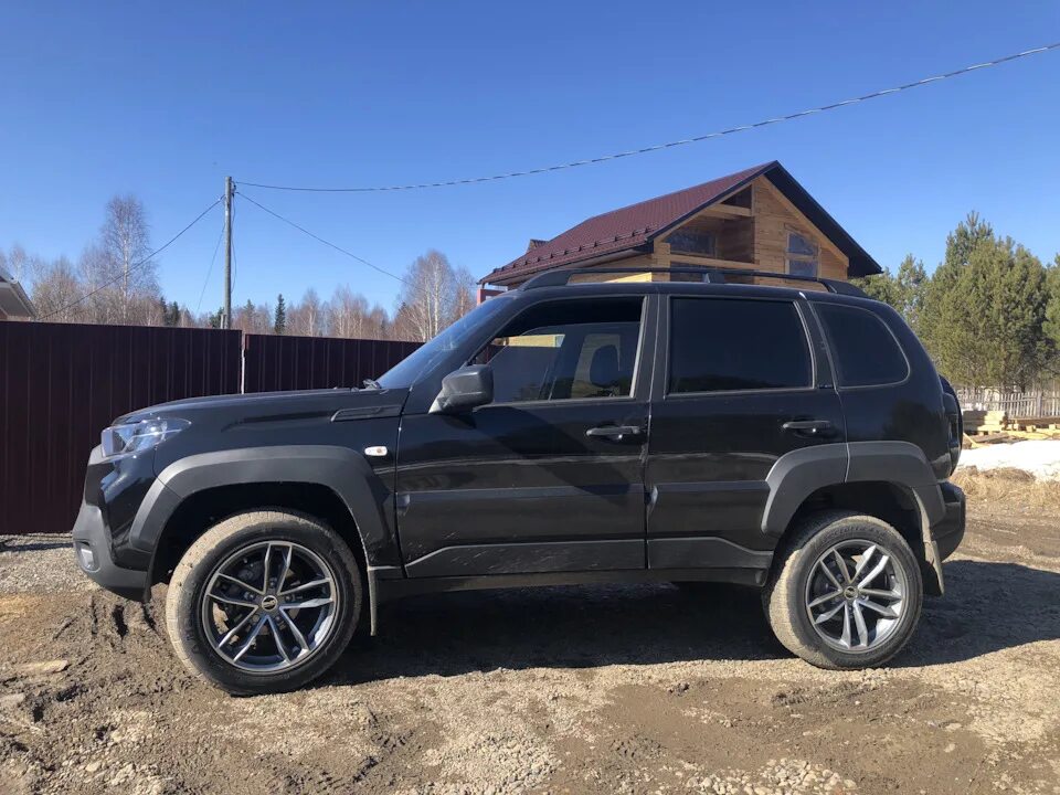 Нива тревел на 17 колесах фото Летние колёса R17 Нива Тревел - Lada Niva Travel, 1,7 л, 2022 года колёсные диск