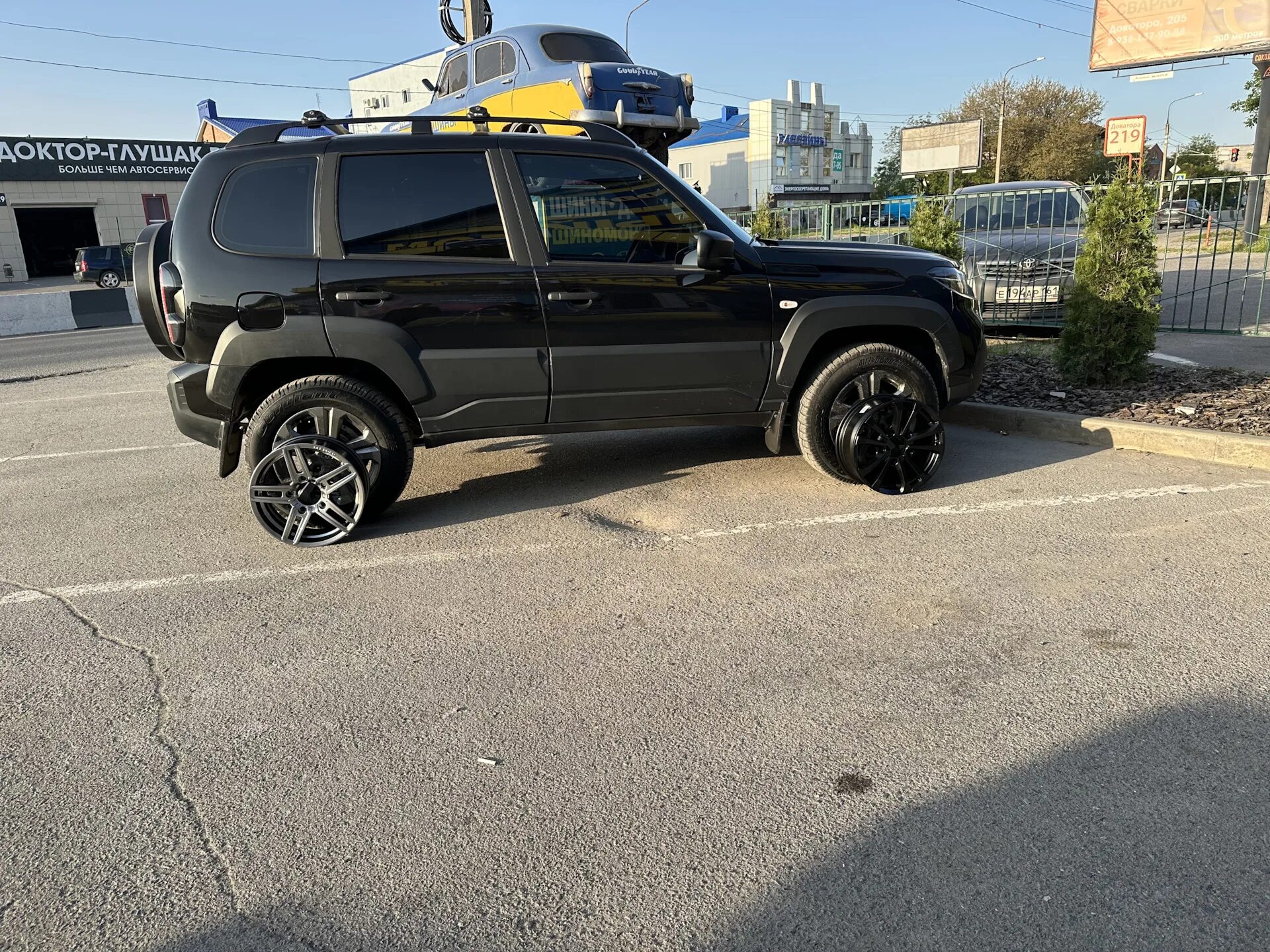 Нива тревел на 17 колесах фото Диски et 15 и грязевая резина - Lada Niva Travel, 1,7 л, 2023 года колёсные диск
