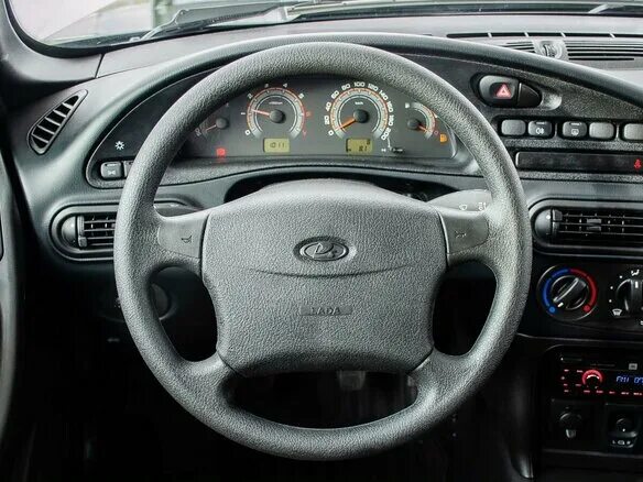 Нива тревел с новым рулем фото Купить новый Lada (ВАЗ) Niva I Рестайлинг (Travel) 1.7 MT (80 л.с.) 4WD бензин м