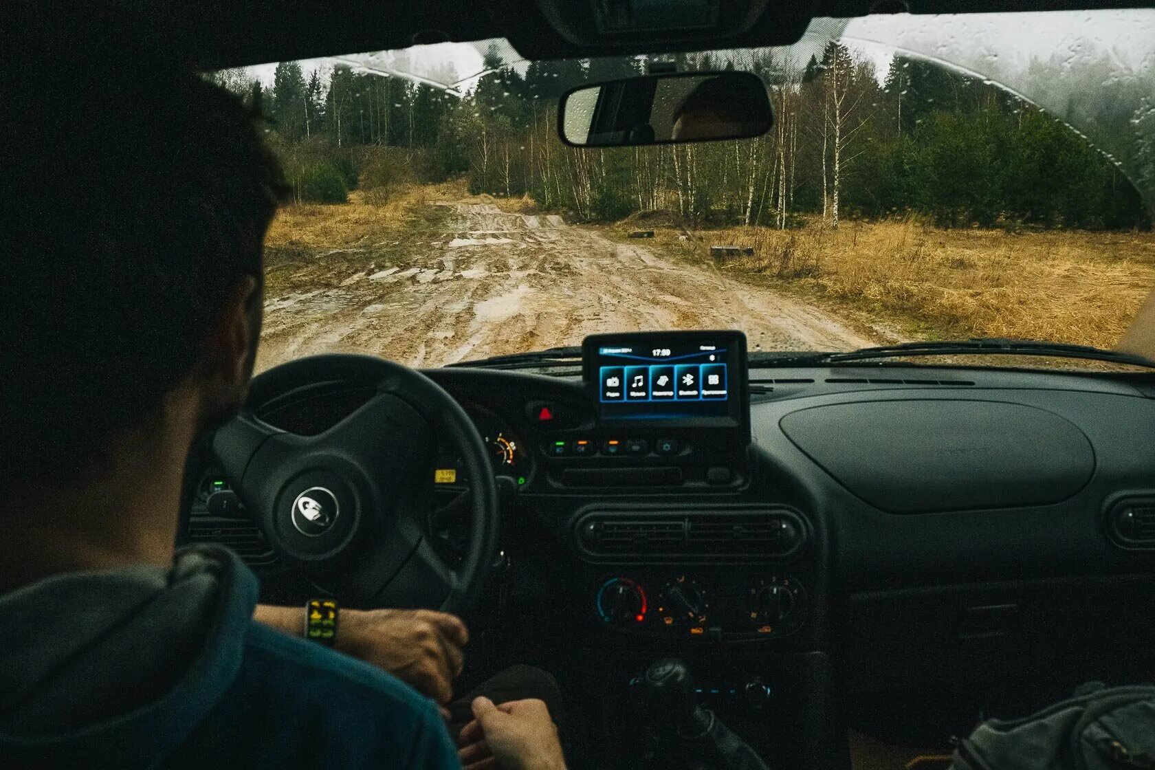 Нива тревел с новым рулем фото Новая снаружи, классика внутри. Тест-драйв Lada Niva Travel
