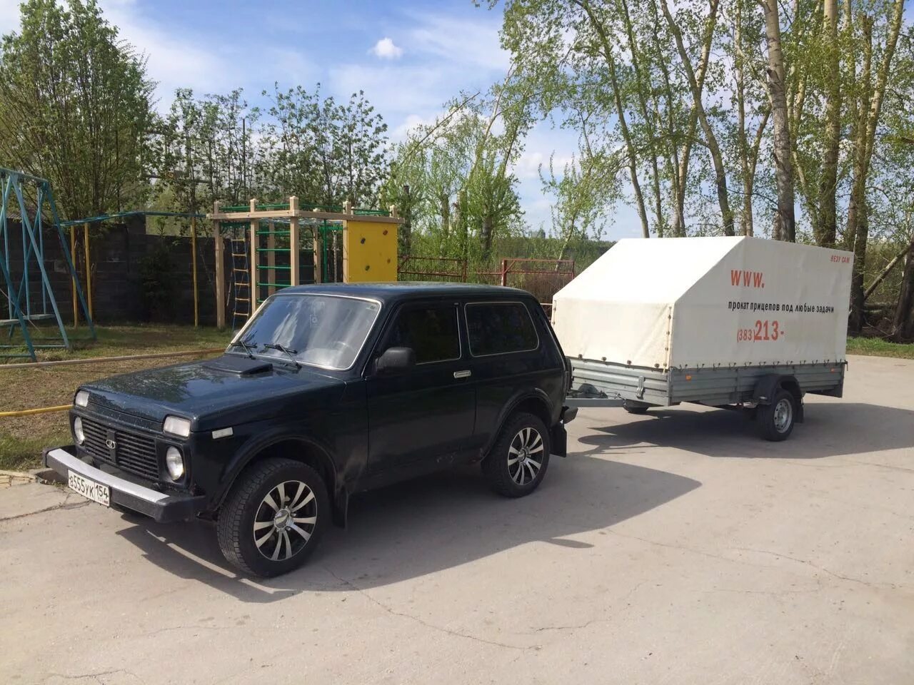 Нива тревел с прицепом фото Первый раз гонял с прицепом - Lada 4x4 3D, 1,7 л, 2012 года покатушки DRIVE2