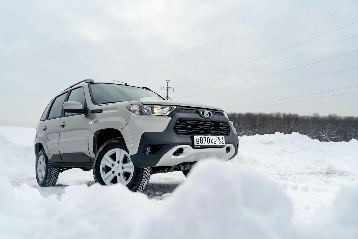 Нива тревел серая фото 2020 Lada Niva Travel Luxe (212300-80)