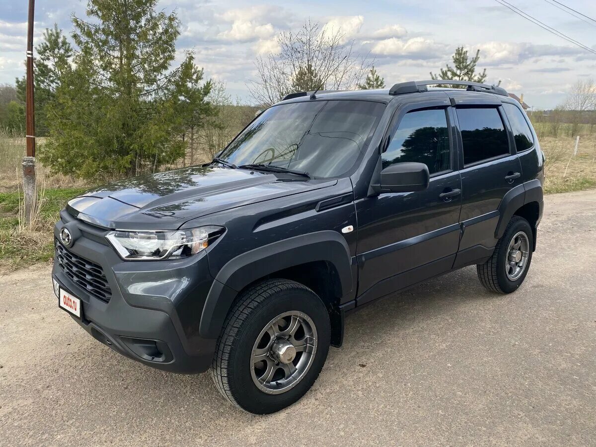 Нива тревел серая фото Купить б/у Lada (ВАЗ) Niva I Рестайлинг (Travel) 1.7 MT (80 л.с.) 4WD бензин мех