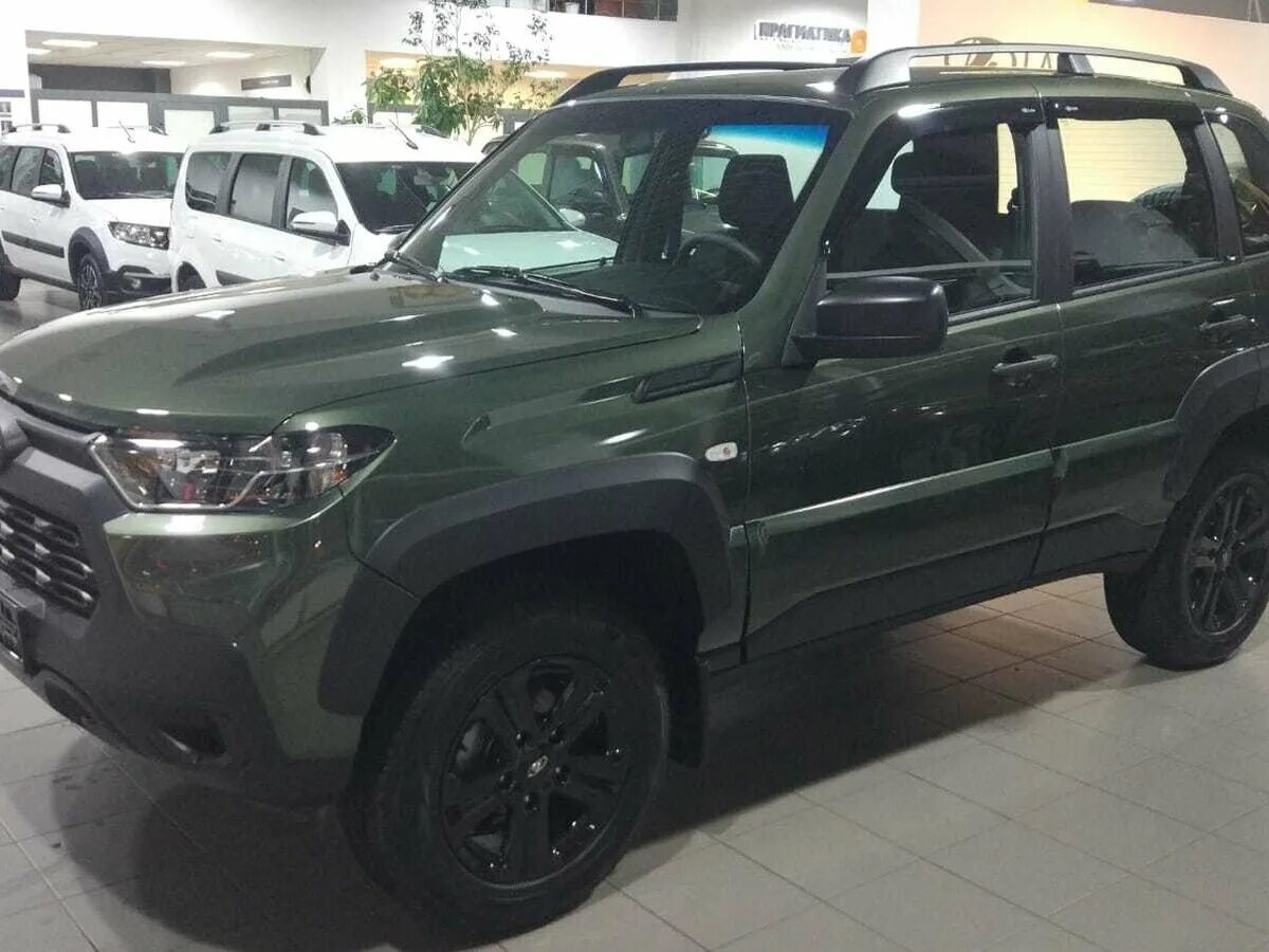 Нива тревел цвет несси 2 фото Купить новый Lada (ВАЗ) Niva I Рестайлинг (Travel) 1.7 MT (80 л.с.) 4WD бензин м