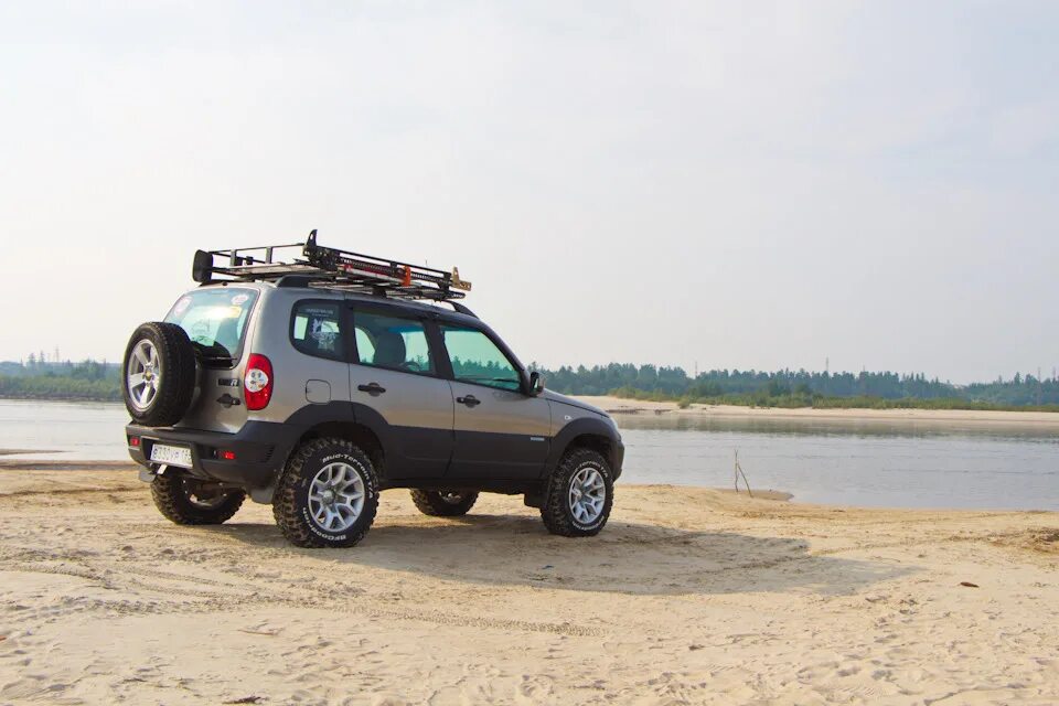 Нива тревел тюнинг оффроуд фото Река Пур, ЯНАО, Тарко-Сале. - Chevrolet Niva, 1,7 л, 2015 года фотография DRIVE2