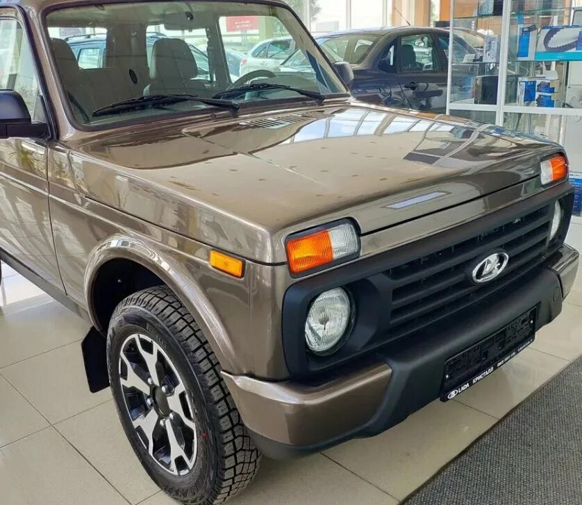 Нива тревел золотисто коричневая фото Бампер передний Нива Урбан Niva Urban 4x4 пластиковый КОРИАНДР-790 - купить с до
