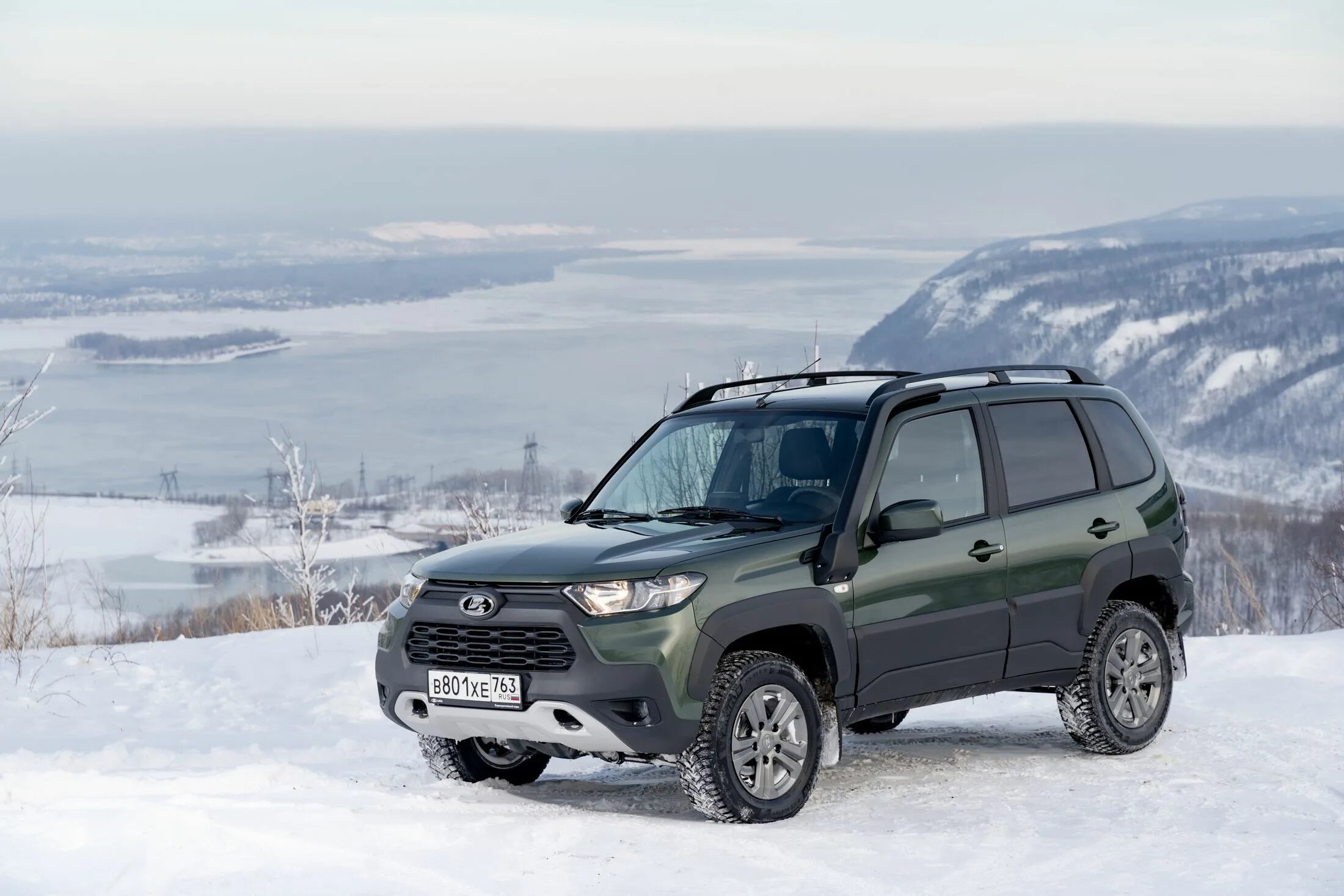 Нива трейл фото Можно ли купить подержанный Toyota RAV4 по цене новой Lada Niva Travel - Российс