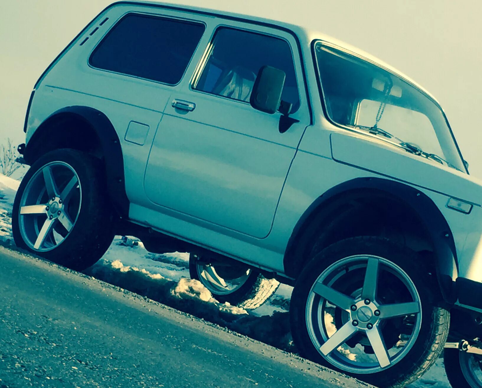 Нива тюнинг 24 7 интернет магазин Ура весна новые колеса - Lada 4x4 3D, 1,7 л, 2008 года тюнинг DRIVE2