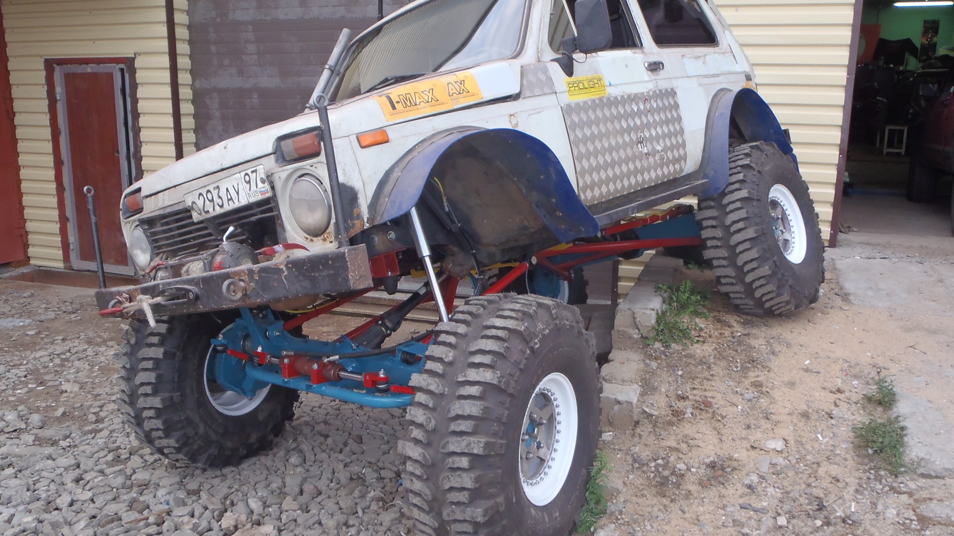 Нива тюнинг для бездорожья своими руками Lada 4x4 3D 1.7 бензиновый 1997 ТР3 на DRIVE2