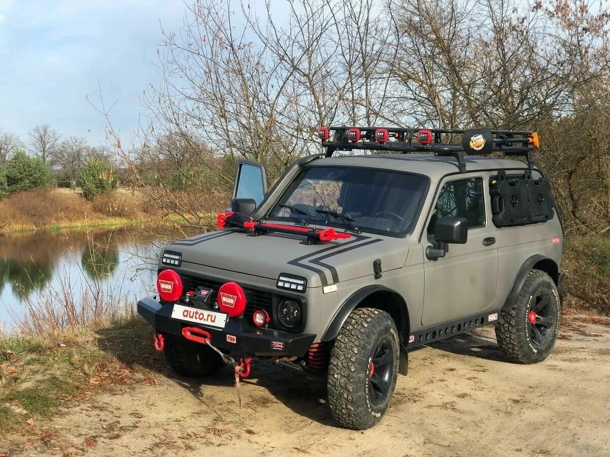 Нива тюнинг интернет магазин 4х4 Off-Road Vehicle by the Water