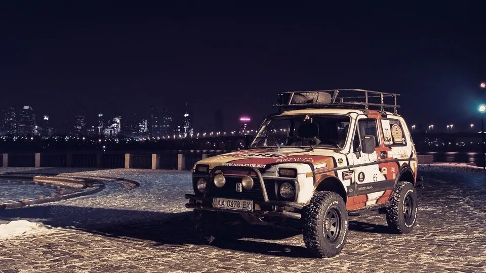Нива тюнинг обои Lada 4x4 3D 1.6 бензиновый 1982 Красный Комбинированный на DRIVE2