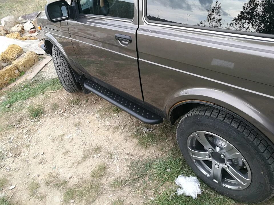 Нива тюнинг пороги Декоративные пороги - Lada 4x4 3D, 1,7 л, 2018 года стайлинг DRIVE2