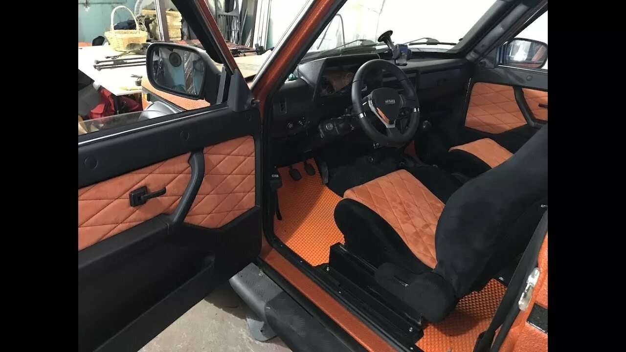 Нива тюнинг салона САЛОН НИВЫ автоВАЗ НЕРВНО КУРИТ/СВАРКА КАРКАСА /ШЬЮ СПОРТИВНЫЕ СЕДЛА/ ПОШИВ ДВЕР