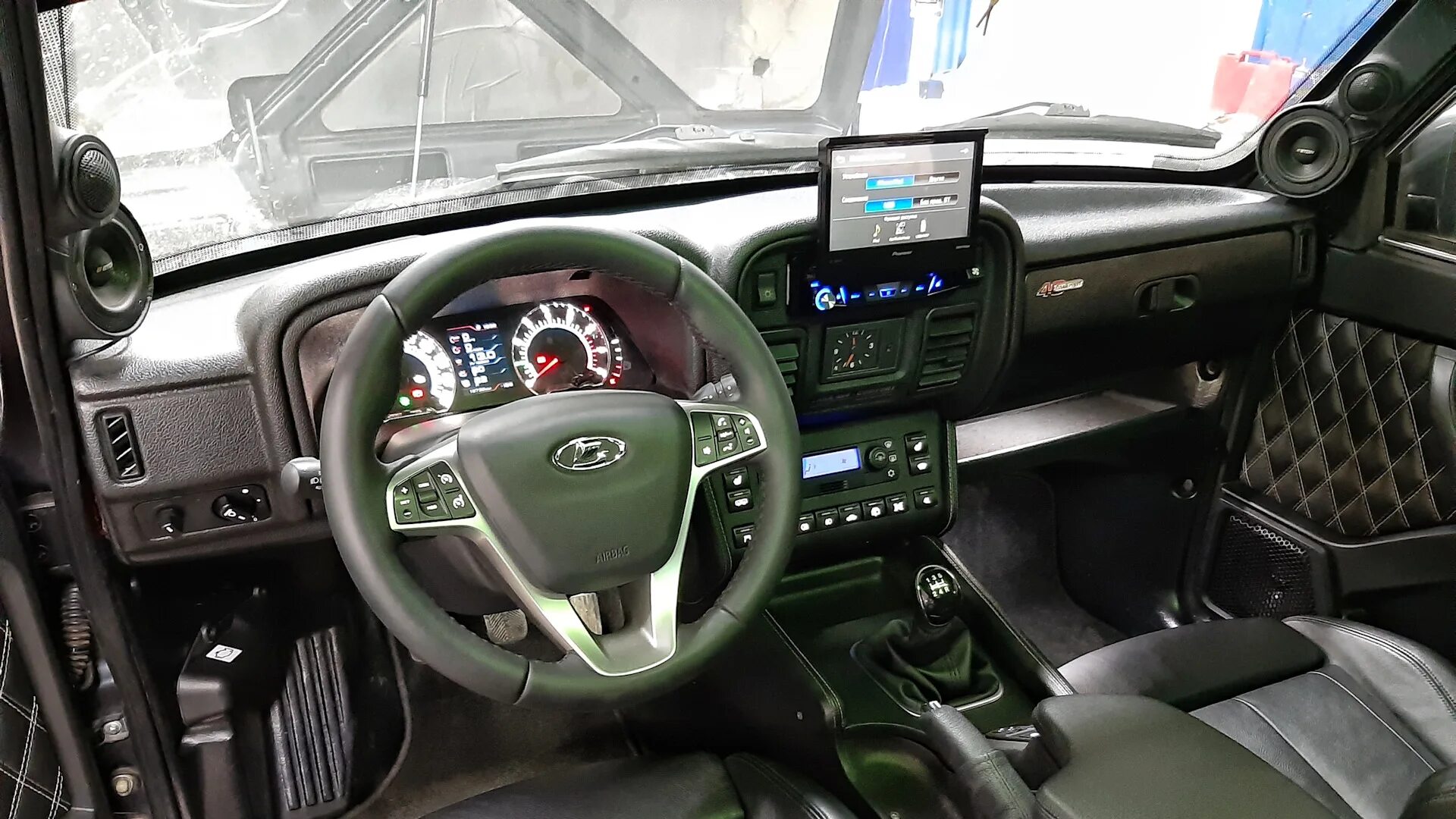 Нива тюнинг салона фото Lada 4x4 3D 1.7 бензиновый 2017 "Камертон" на DRIVE2