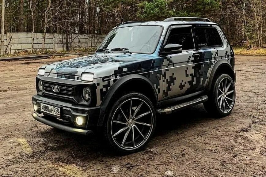Нива тюнинг сервис Круче не бывает! "Нива" на 22-дюймовых дисках Vossen Автомобиль, 4x4 грузовики, 