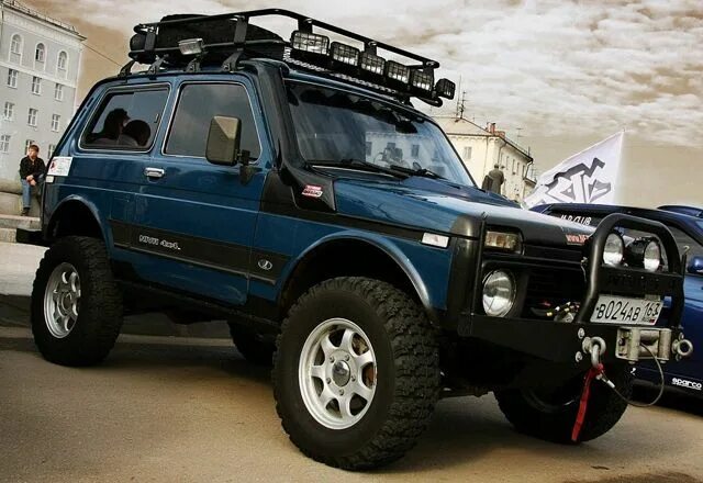 Нива тюнинг внедорожный фото tuning_Nivа #rentacarbaku #foxrental #rentacarazerbaijan #автопрокатвбаку #Niva 