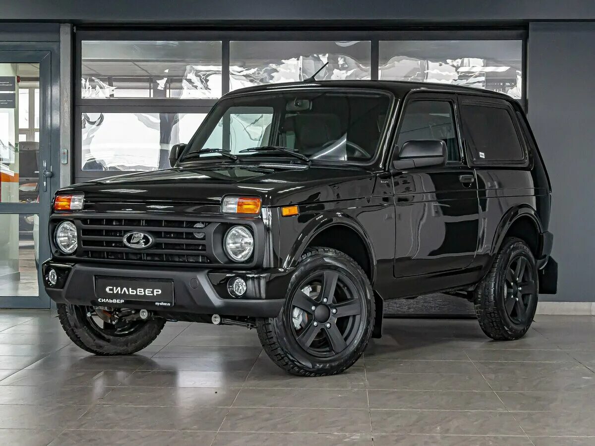 Нива урбан блэк фото Купить новый Lada (ВАЗ) Niva Legend 2021-2024 1.7 MT (83 л.с.) 4WD бензин механи