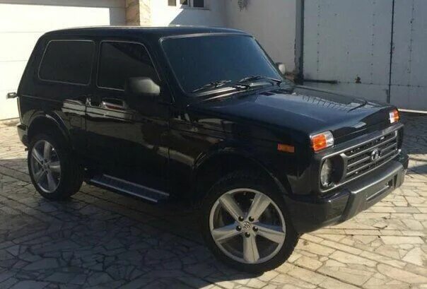 Нива урбан черная тюнинг тонированная Lada 4x4 Urban Автомобили, Дизайн велосипедов, Урбан